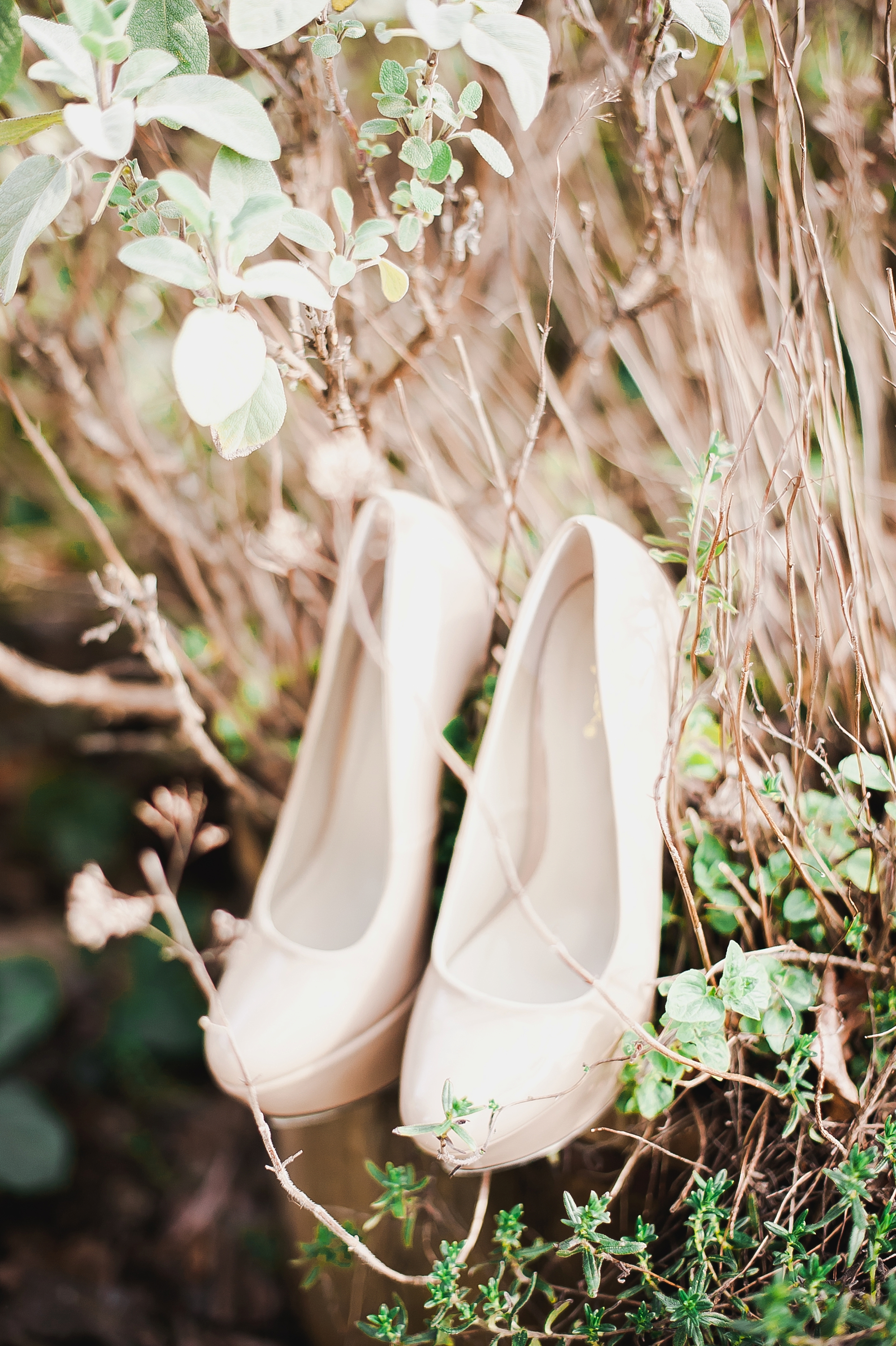 Wedding-shoes-adrien-craven-photography040