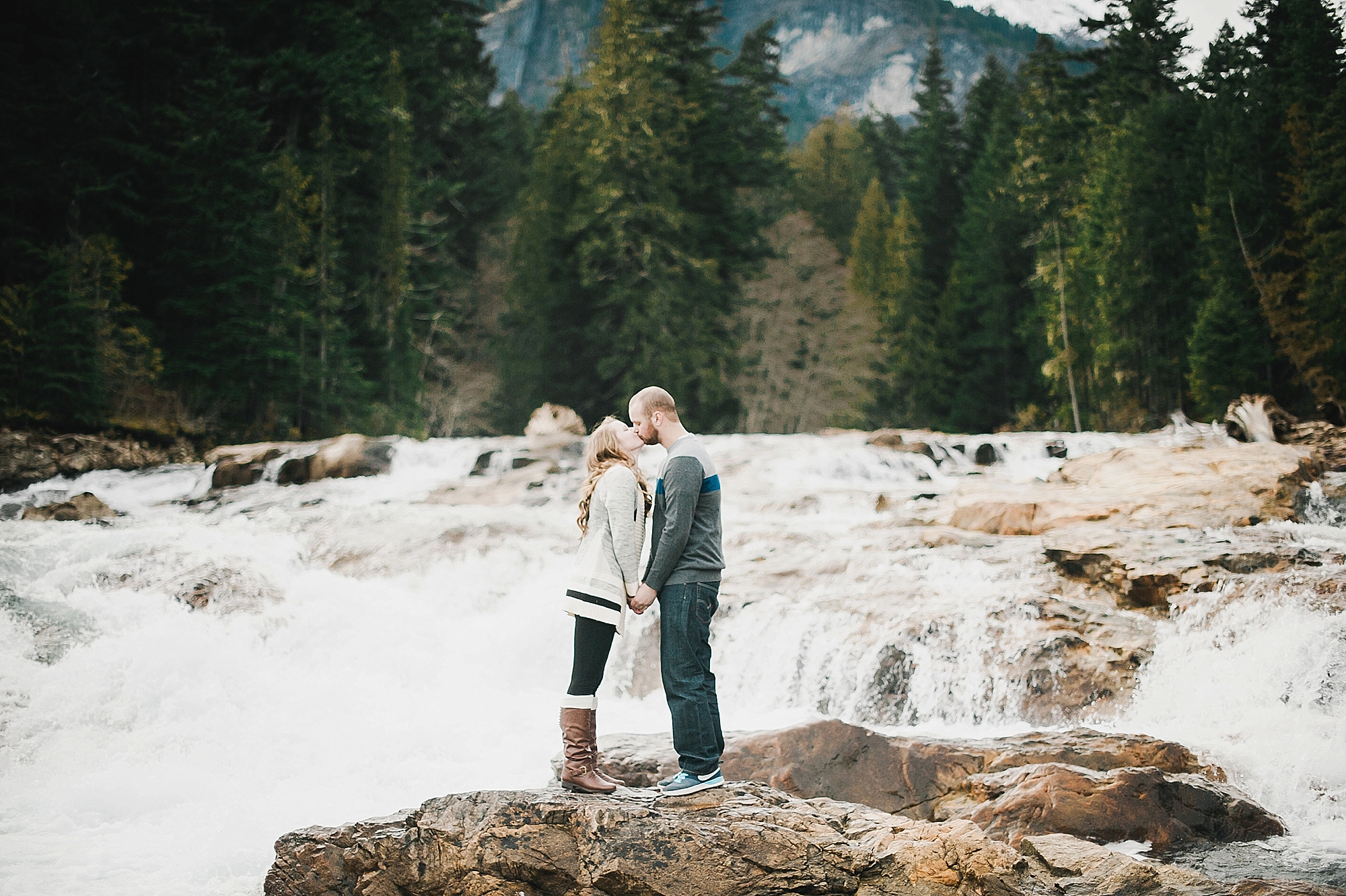 pacific-northwest-lake-ross-engagement0003