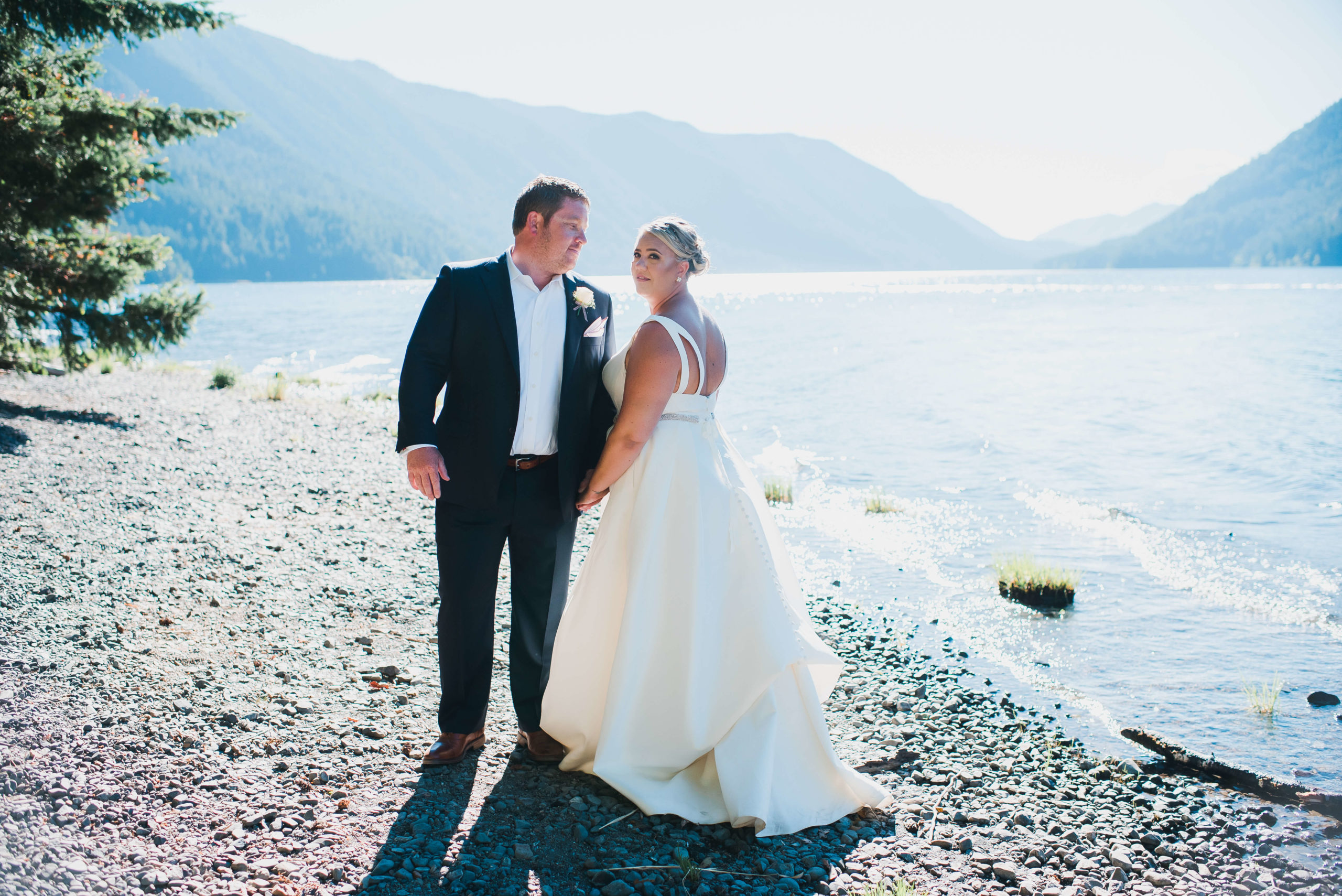Lake Crescent wedding