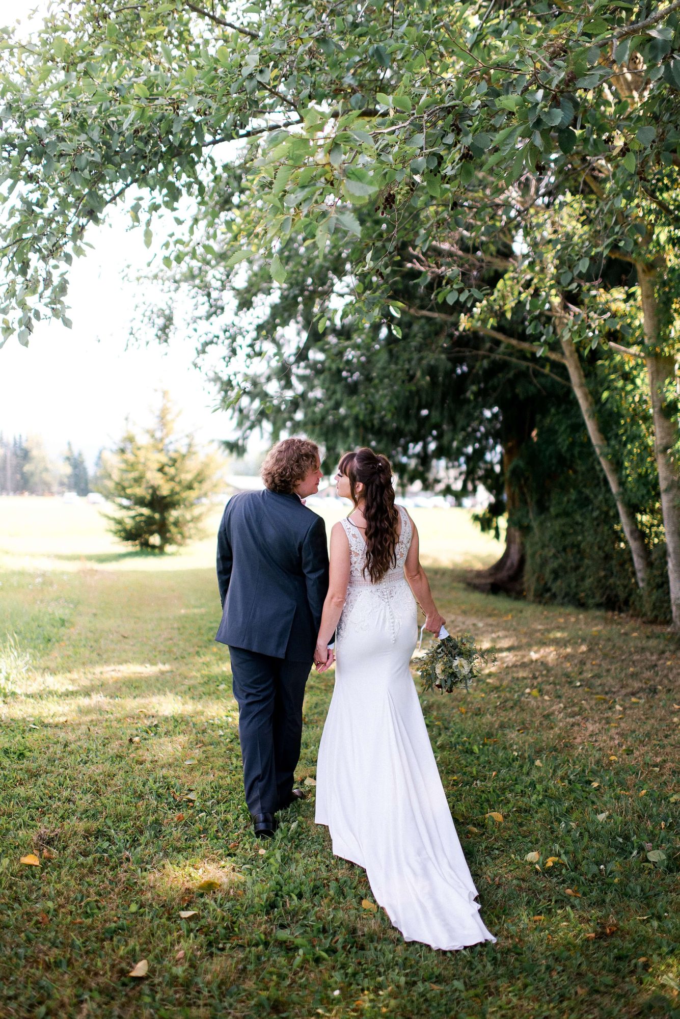 bride and groom leaning in for a kiss at their Whidbey Island Wedding