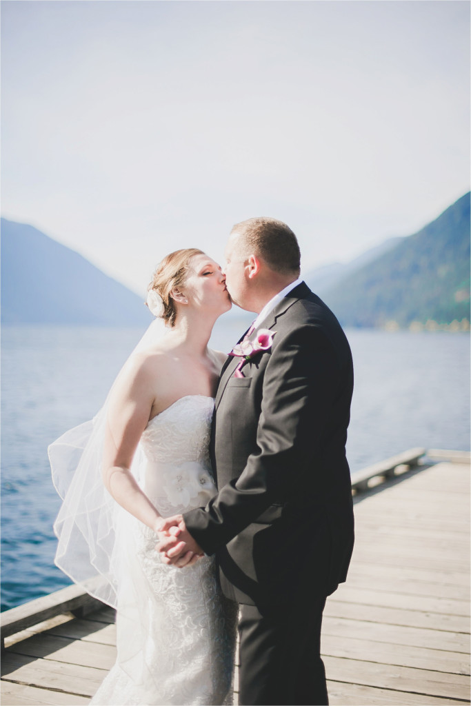 Lake-Crescent-Wedding-Fall-Adrien-Craven-Photography-0034