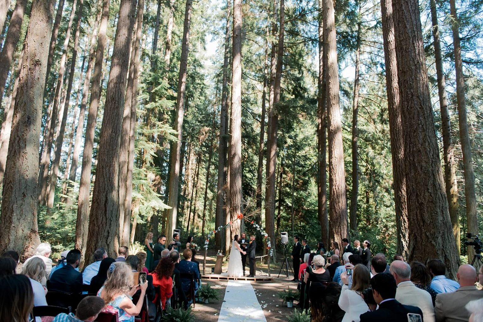 Forest Wedding Venues in Washington State | Adrien Craven Photography